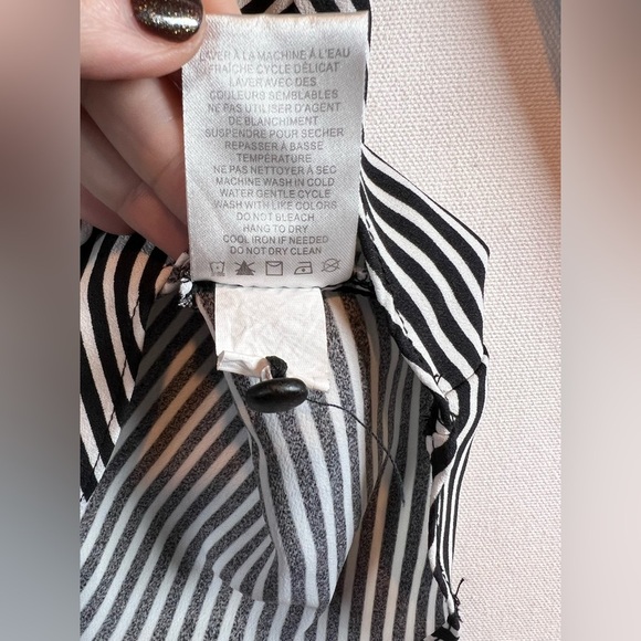 Anthropologie Madison d’Amelie black white stripe blouse size Small slimming - Picture 6 of 10